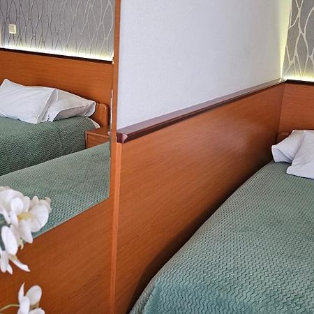 Sobe/Rooms Riva Zadar Luaran gambar