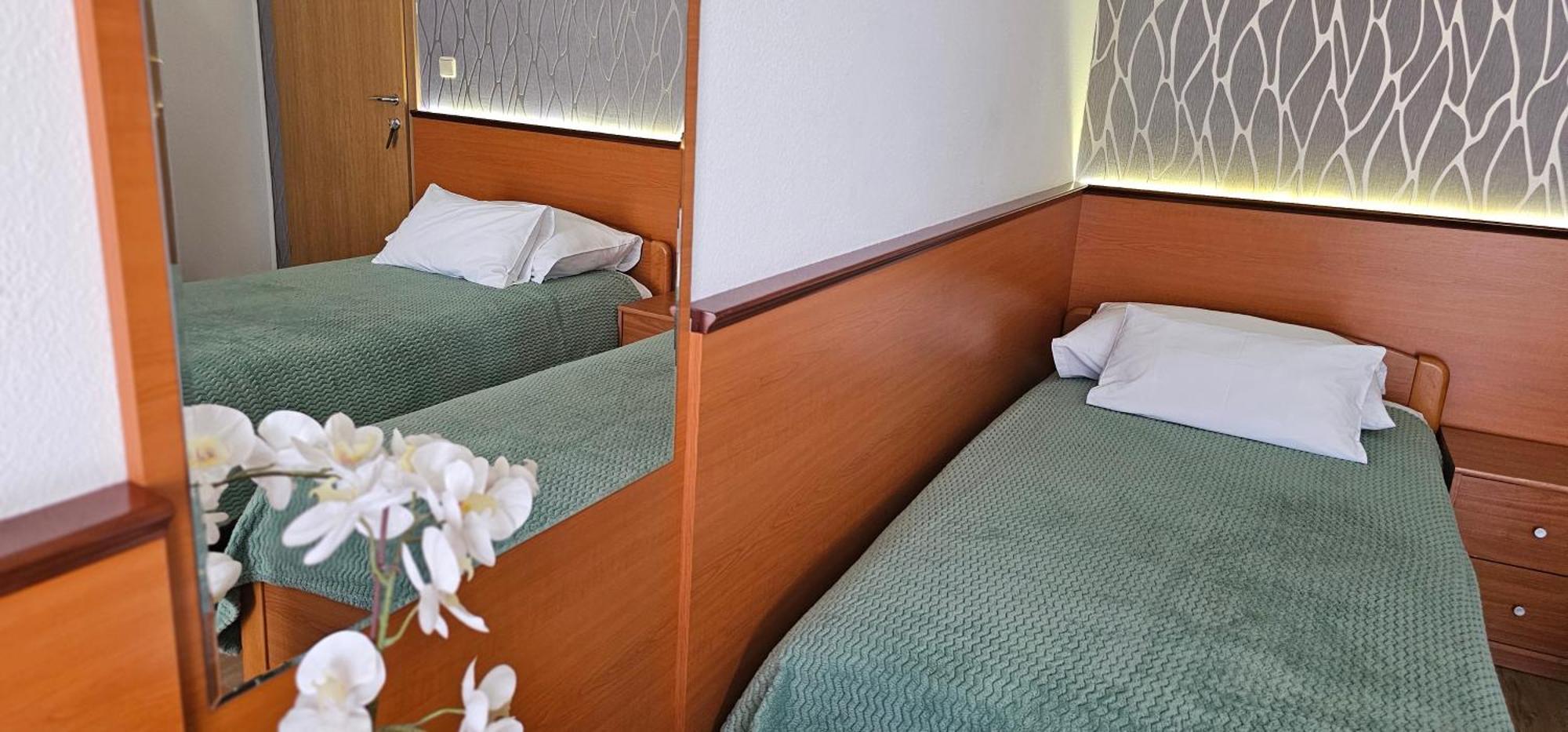 Sobe/Rooms Riva Zadar Luaran gambar