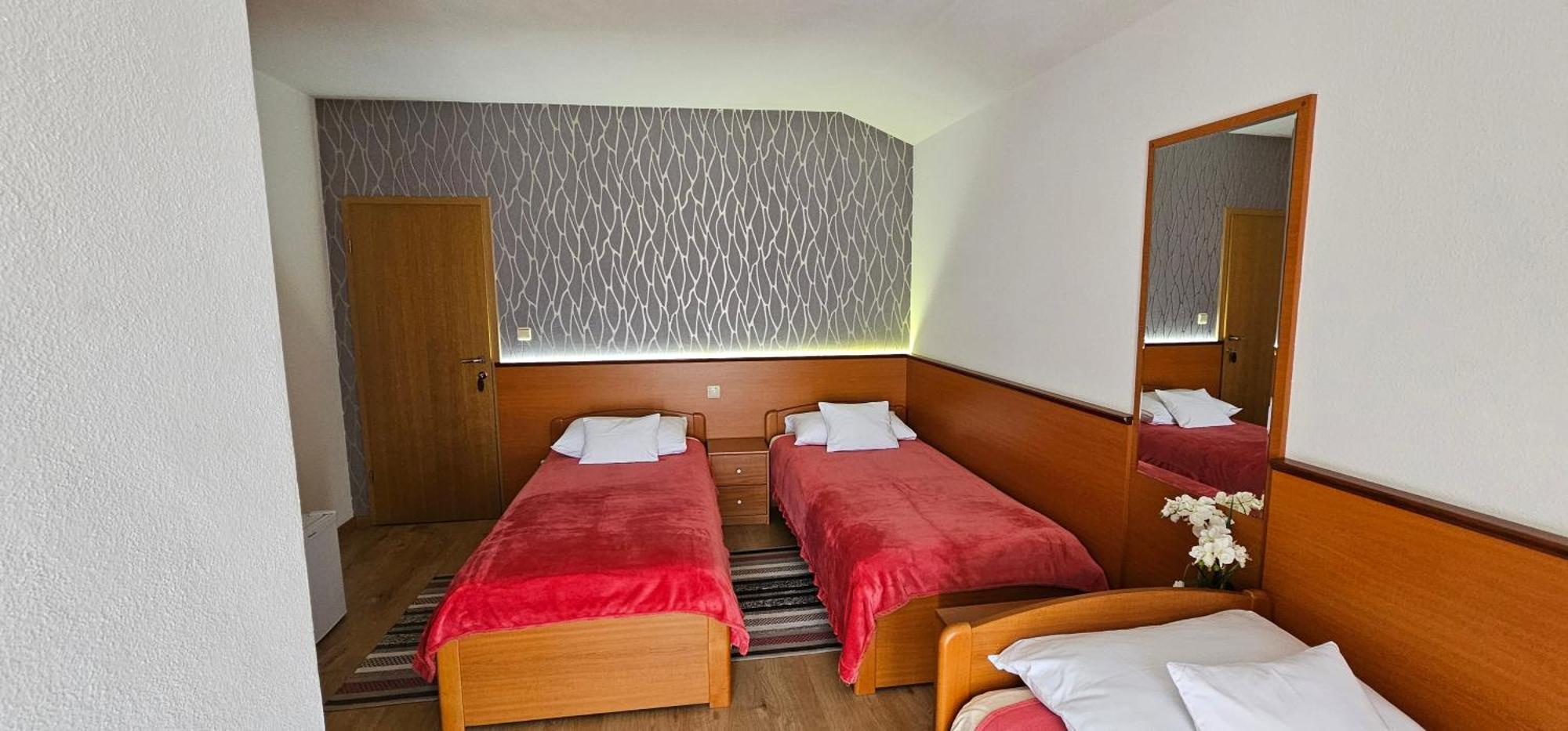 Sobe/Rooms Riva Zadar Luaran gambar